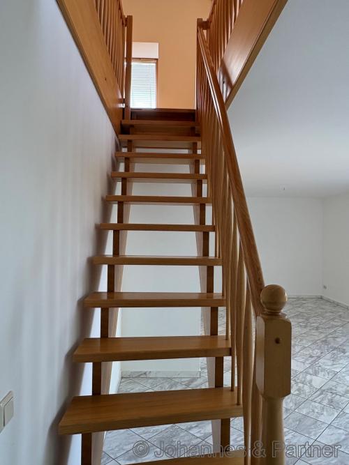 Treppe zur Galerie