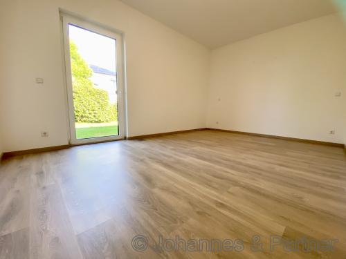 eines der anderen drei Zimmer